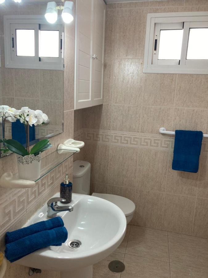 Preciosas Habitaciones En La Casa De May Arona  Bagian luar foto